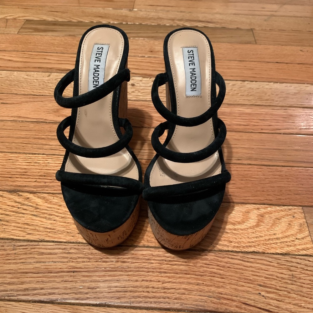 Steve Madden- Summer Black Suede Sandal.